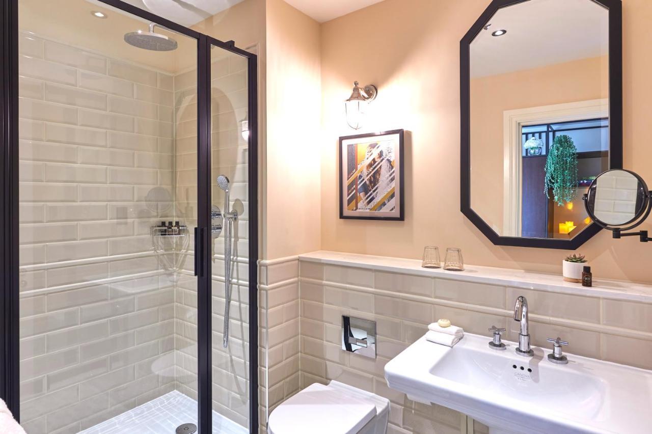 The Grand Hotel Birmingham Exterior foto Bathroom