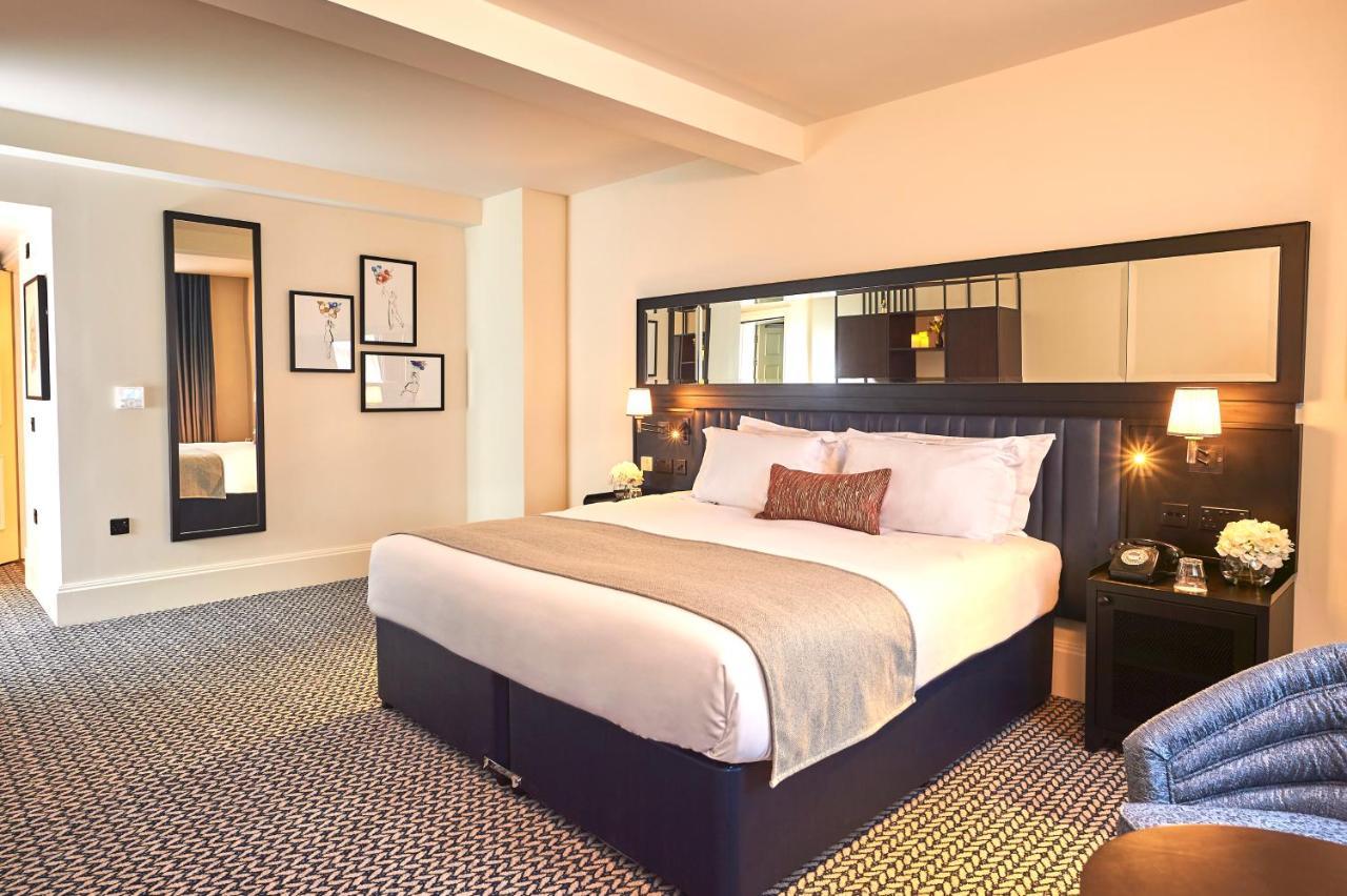 The Grand Hotel Birmingham Exterior foto A bedroom at the hotel